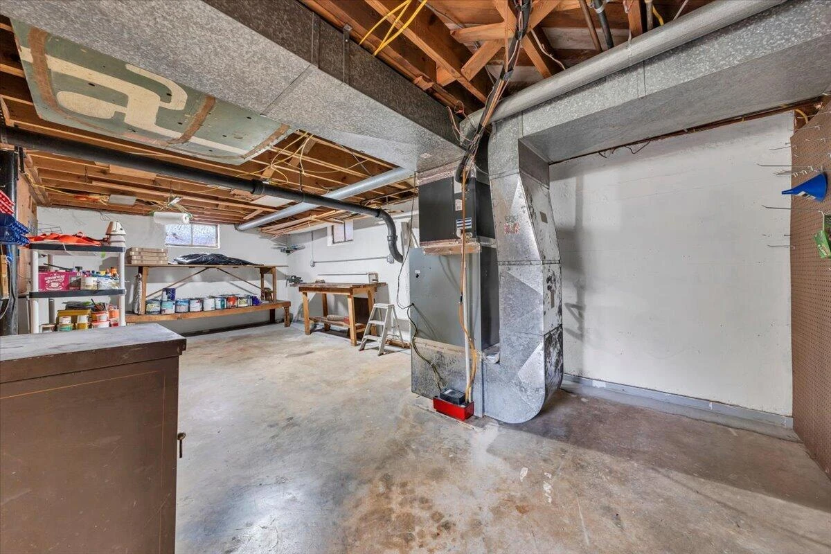 803 Chester AVE - Photo 16