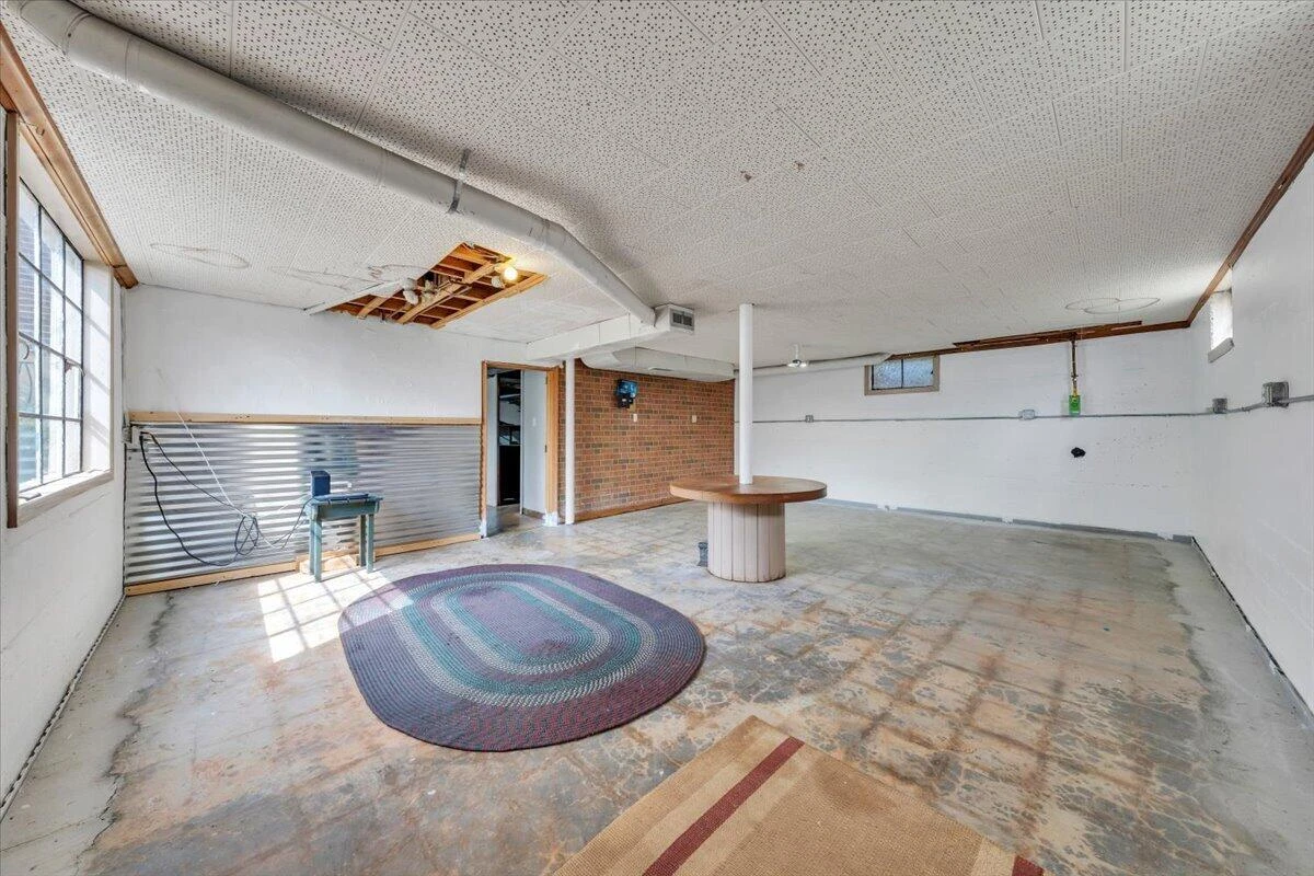 803 Chester AVE - Photo 19