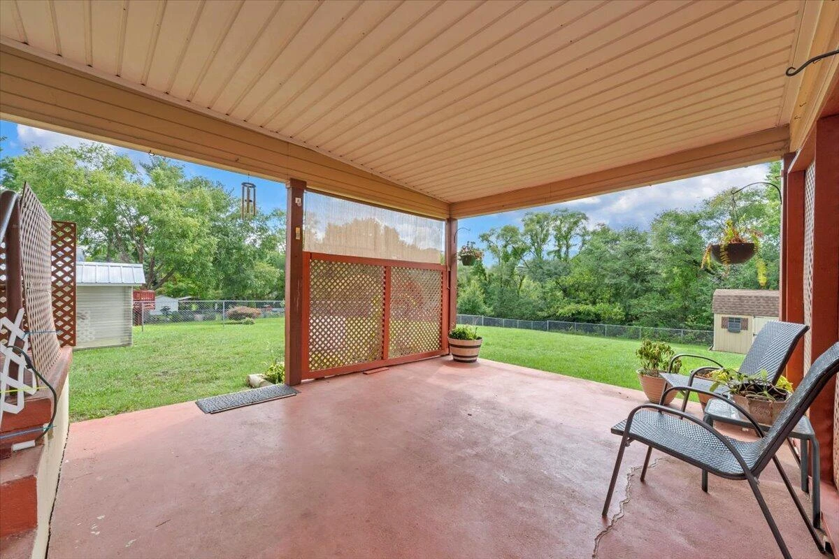 803 Chester AVE - Photo 20