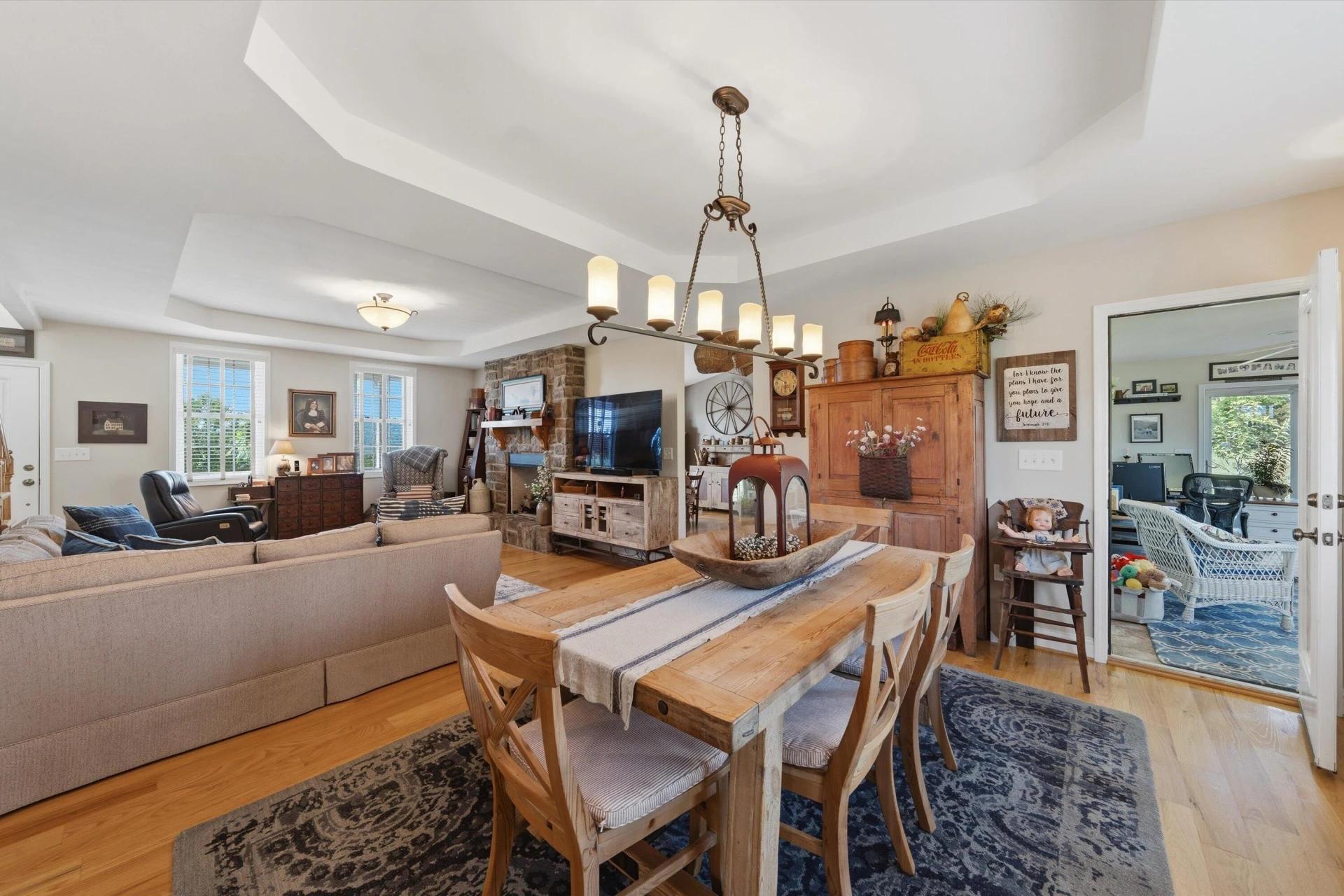 1611 Ivy Branch DR - Photo 17