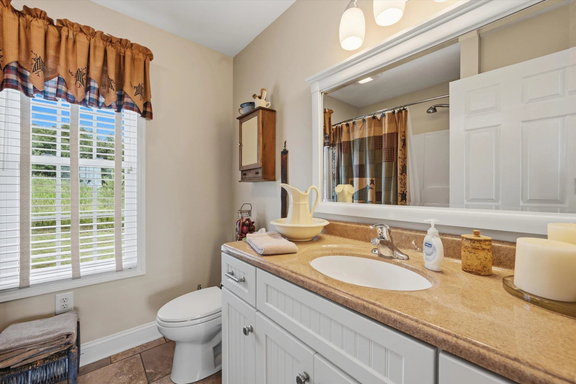 1611 Ivy Branch DR - Photo 38