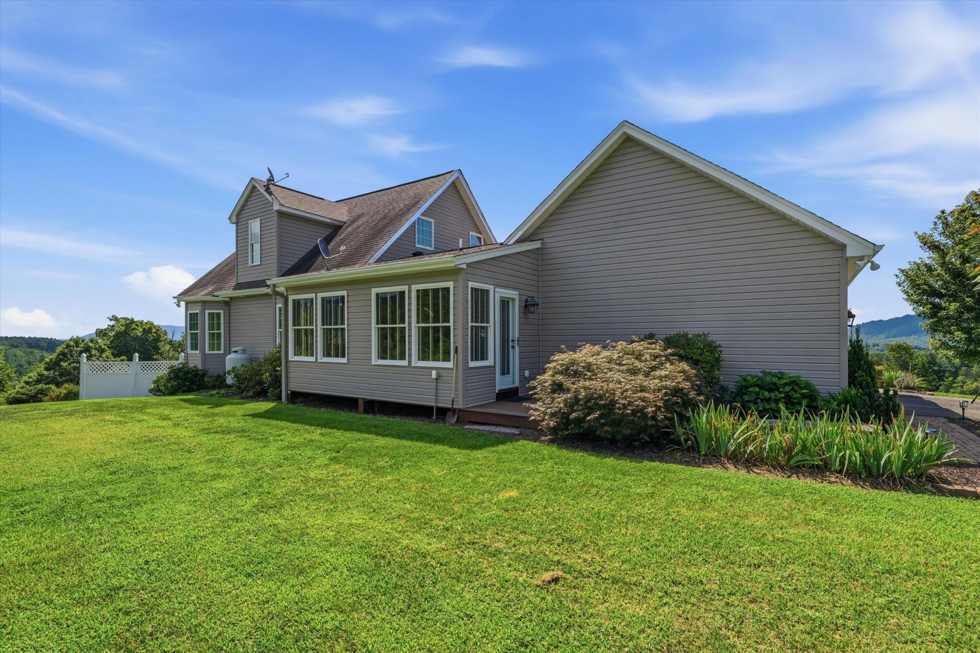 1611 Ivy Branch DR - Photo 50