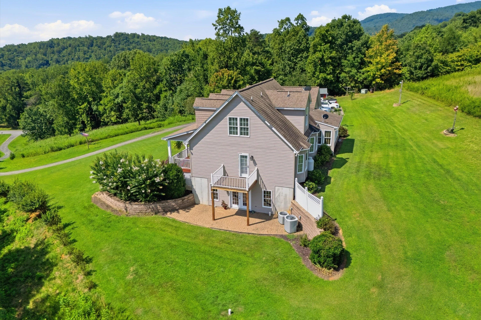 1611 Ivy Branch DR - Photo 58
