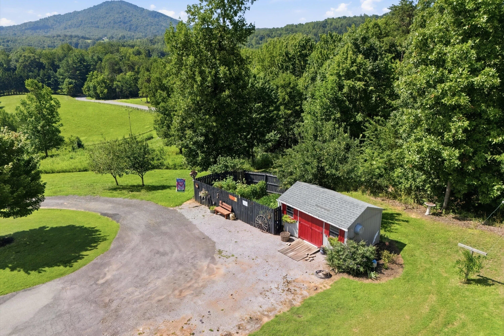 1611 Ivy Branch DR - Photo 61