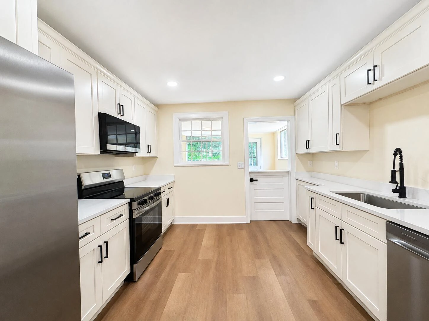 3032 Corbieshaw RD SW - Photo 8