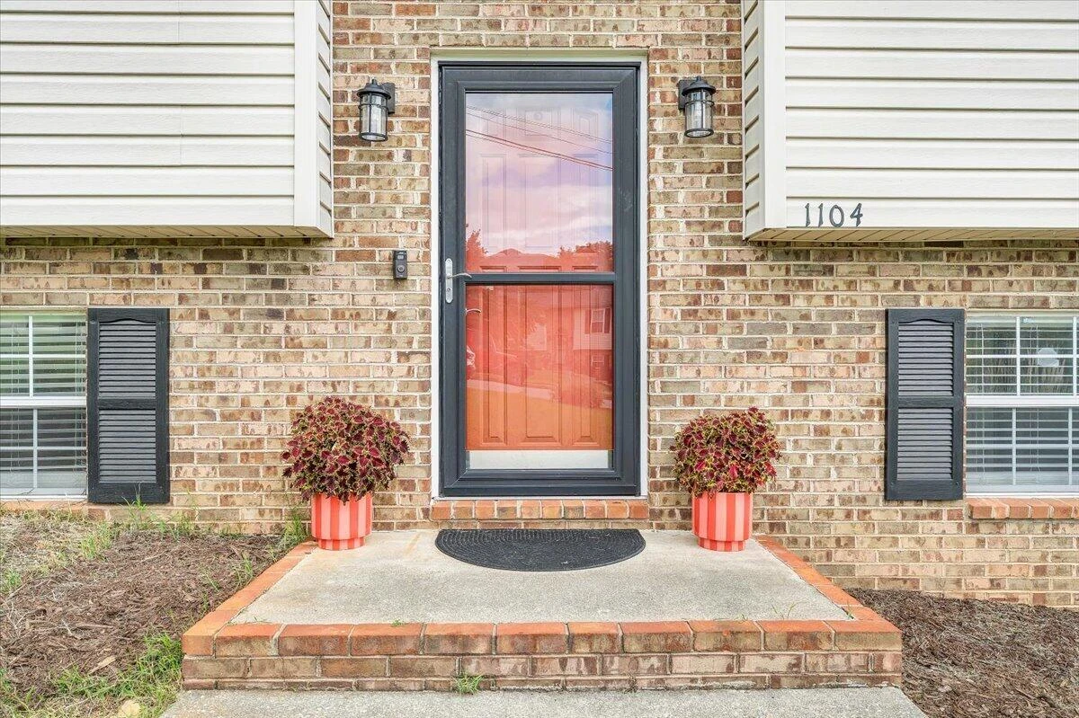 1104 Christy CIR - Photo 4