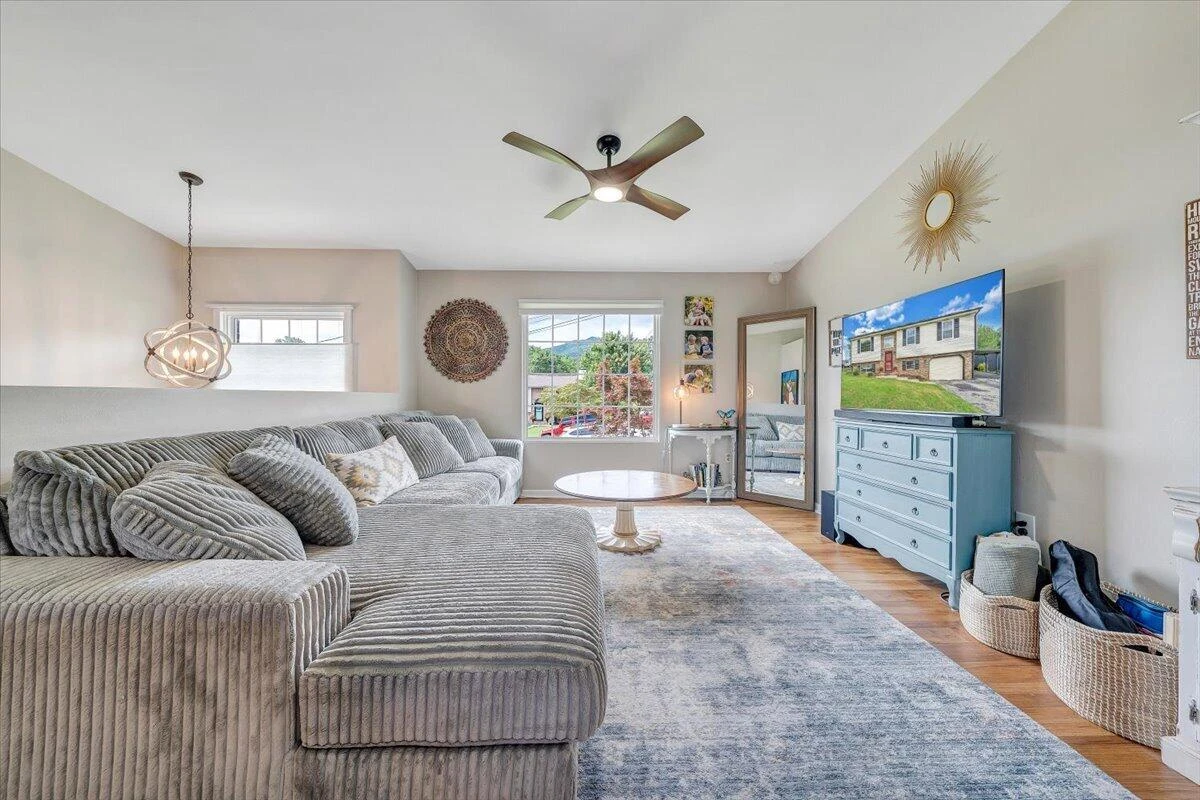 1104 Christy CIR - Photo 7