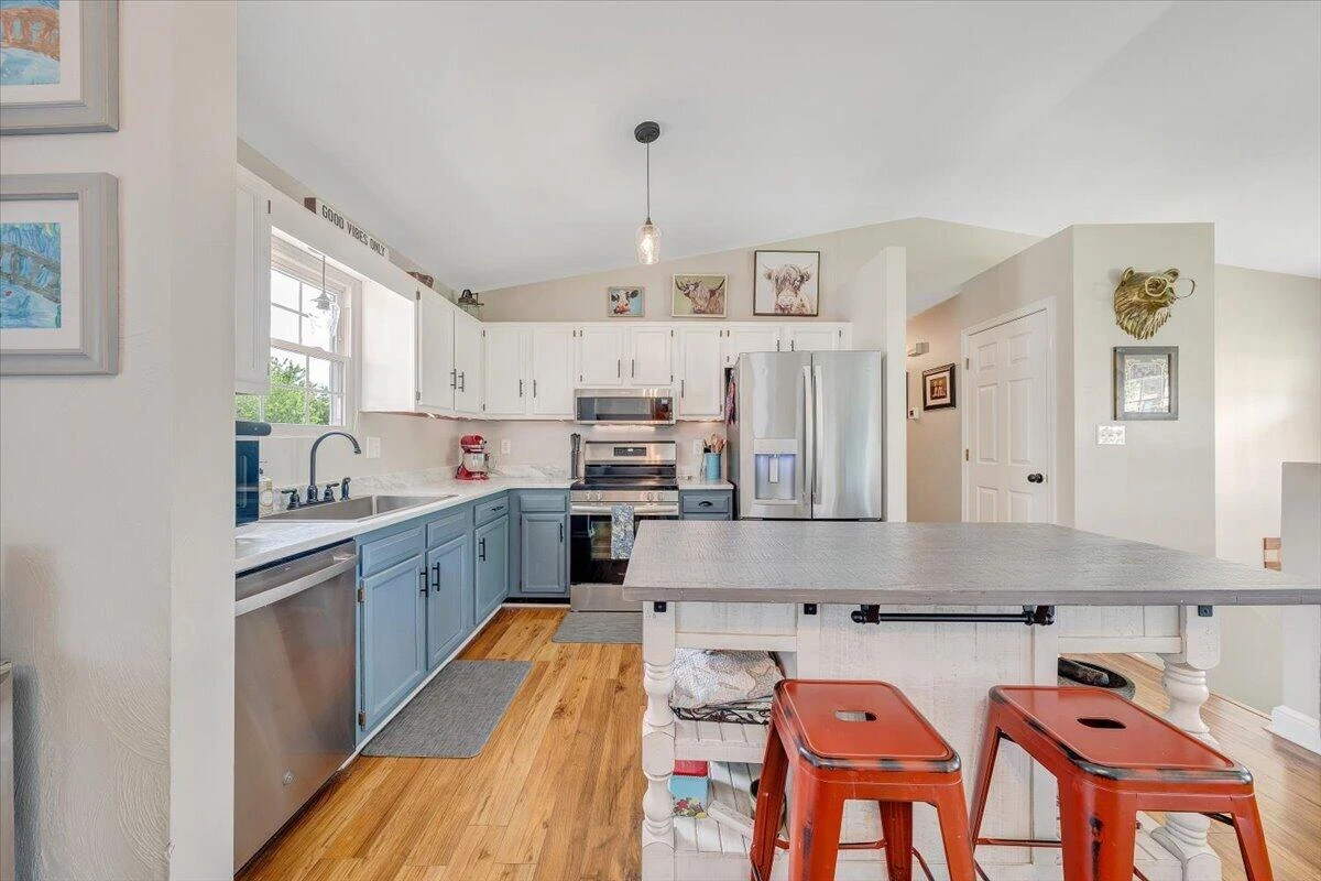 1104 Christy CIR - Photo 11