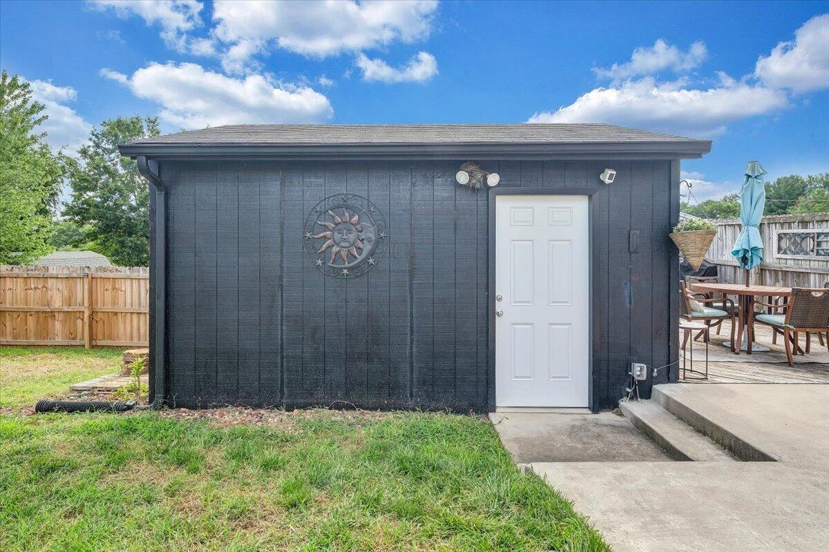 1104 Christy CIR - Photo 39