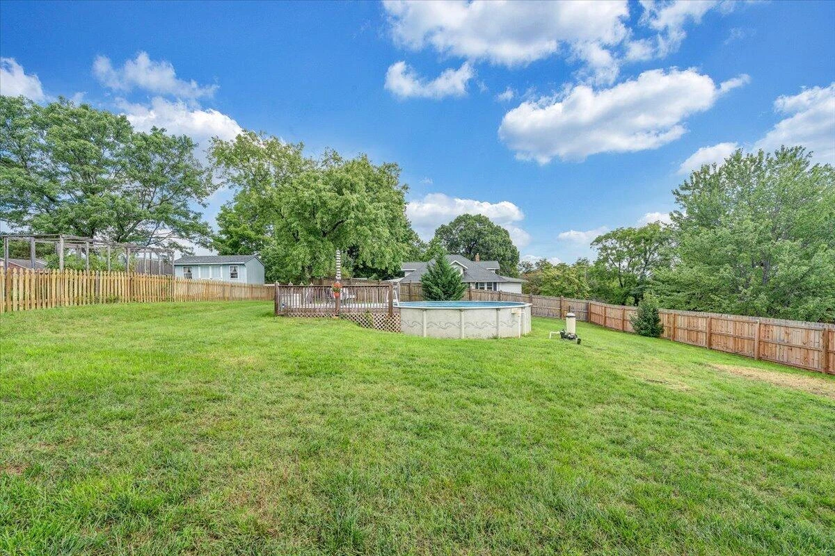 1104 Christy CIR - Photo 40
