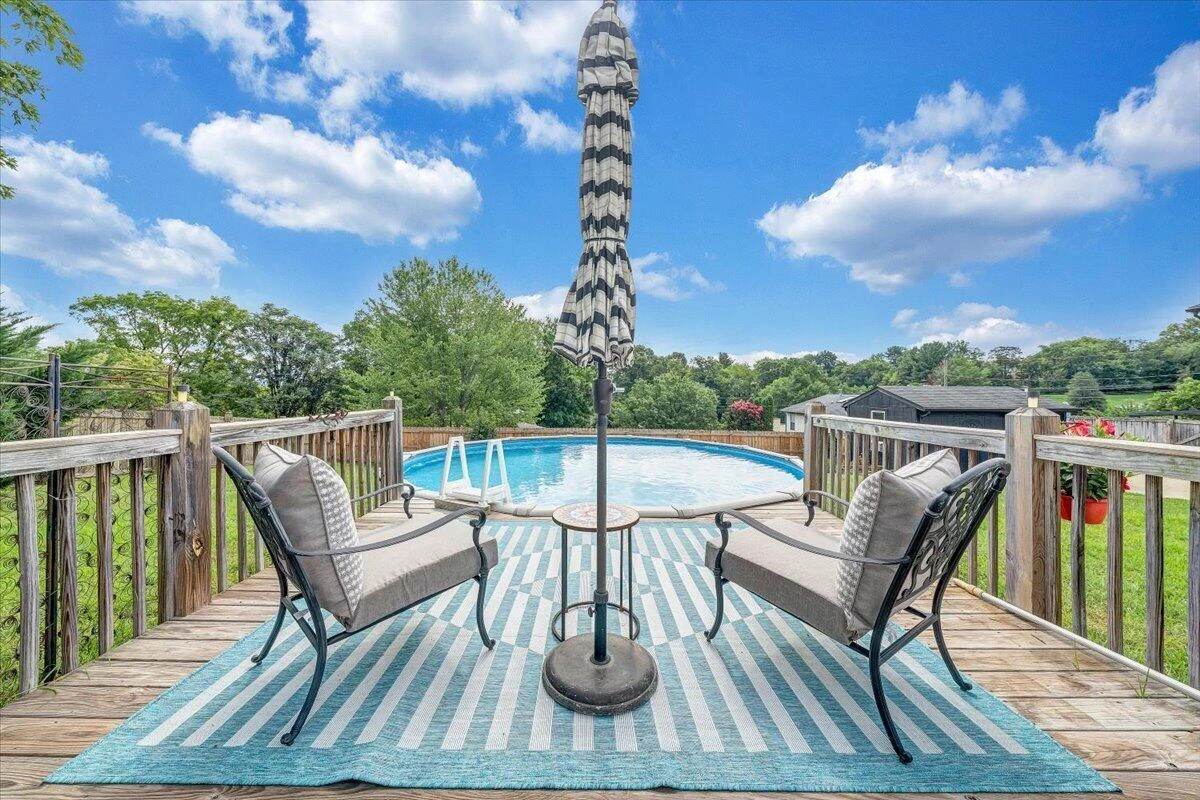 1104 Christy CIR - Photo 43