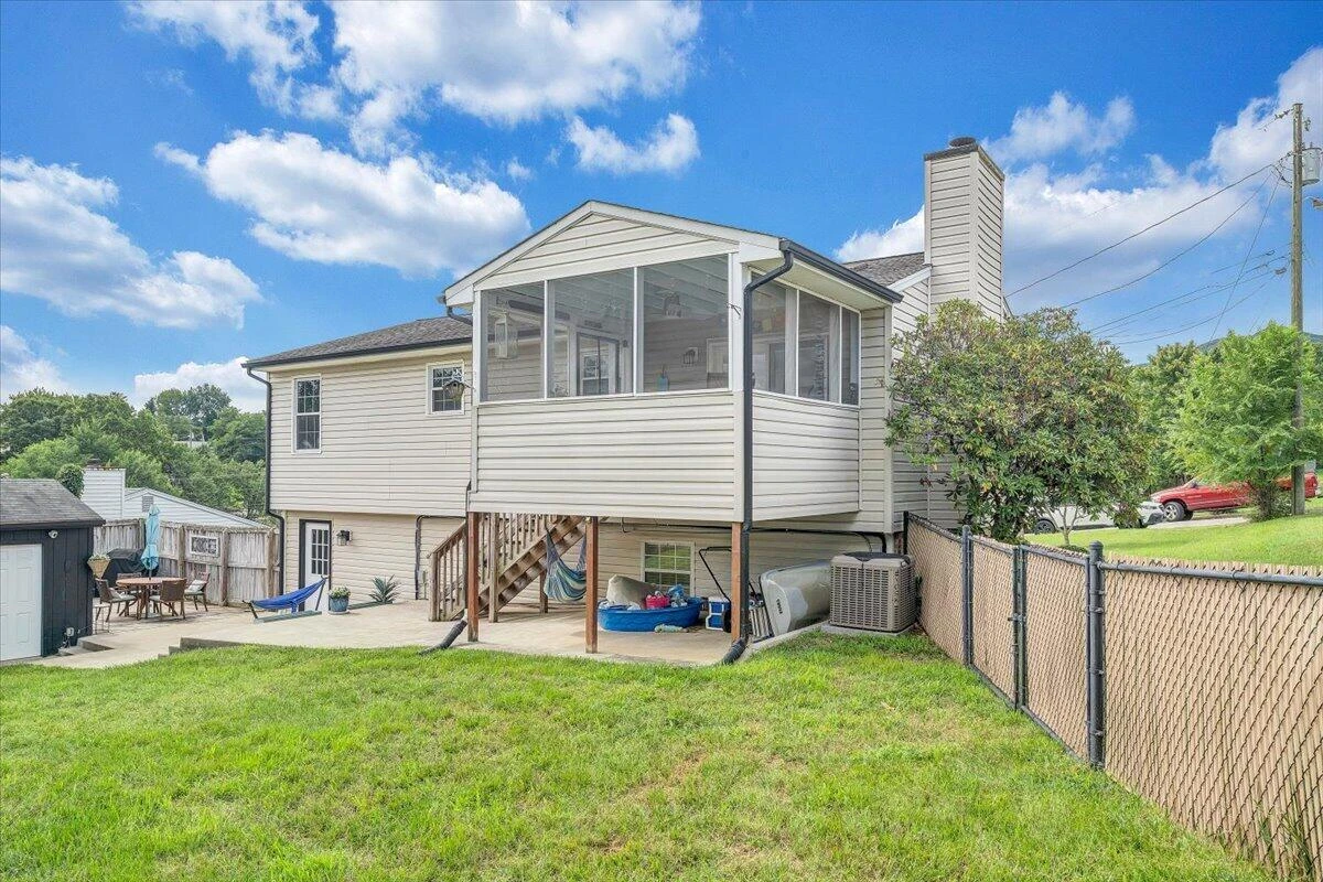 1104 Christy CIR - Photo 44