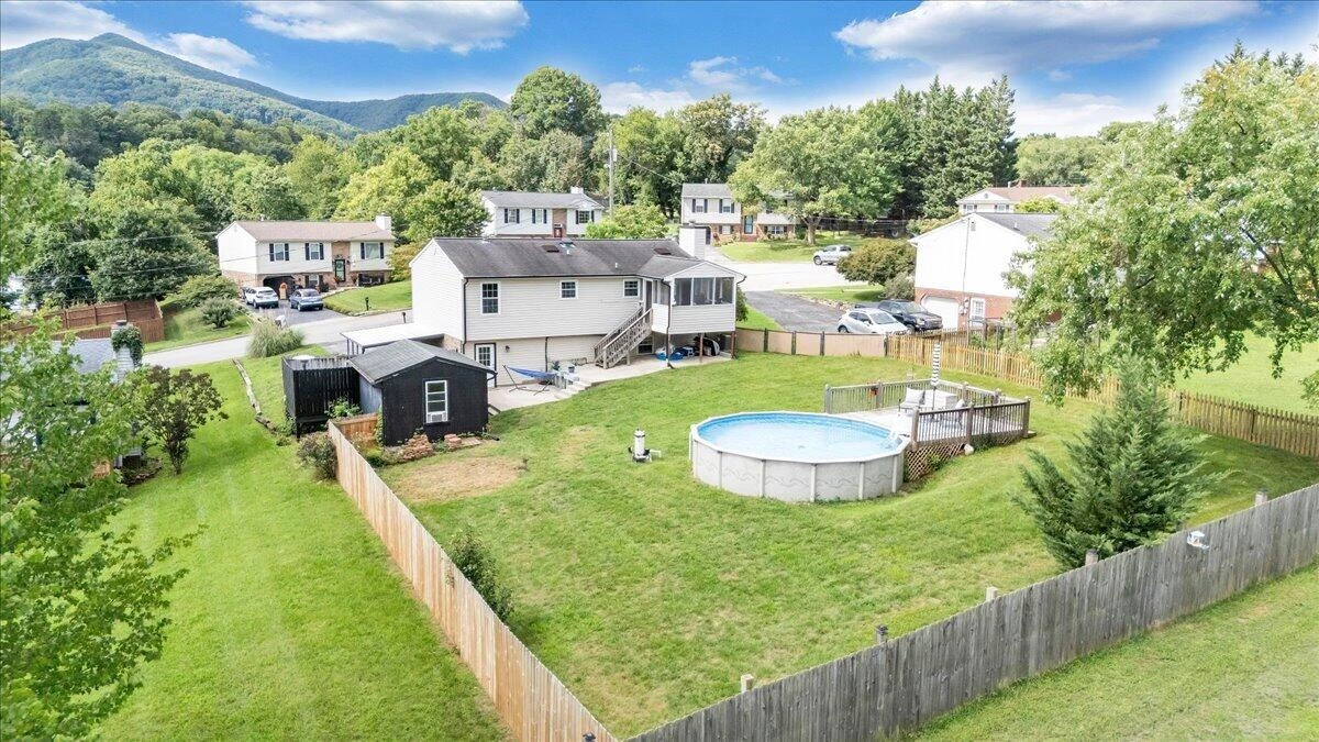 1104 Christy CIR - Photo 48