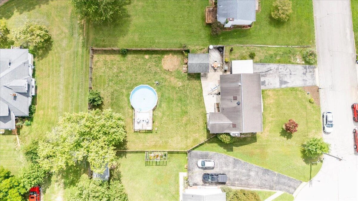 1104 Christy CIR - Photo 53
