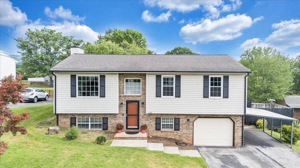 1104 Christy CIR - Photo 57