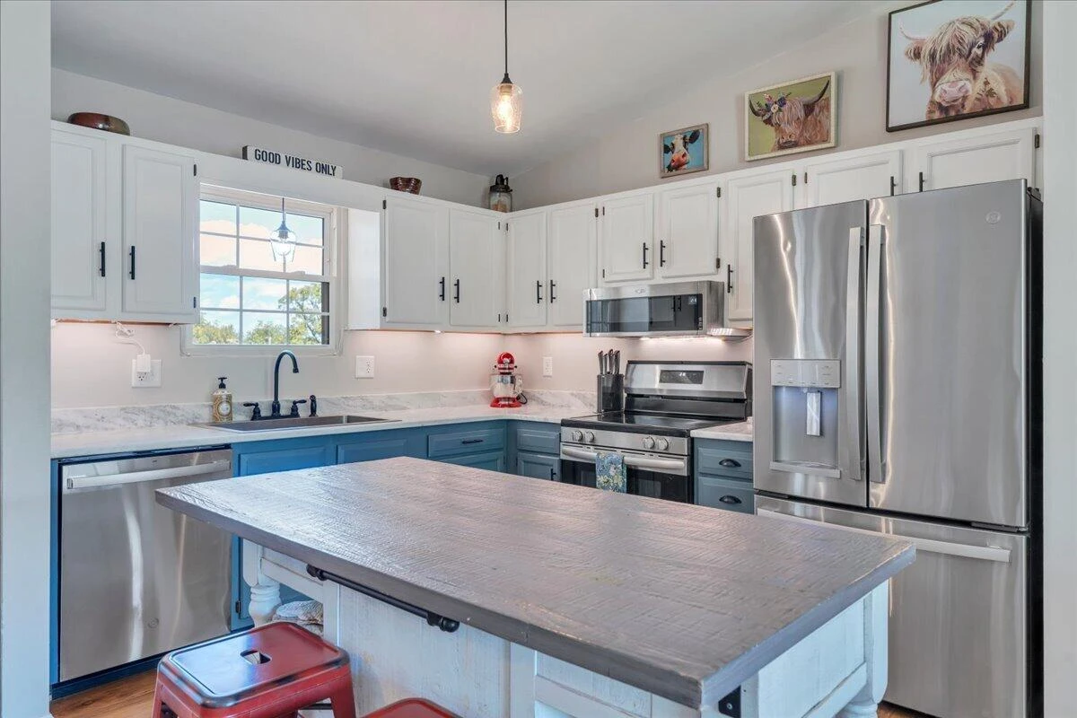 1104 Christy CIR - Photo 10