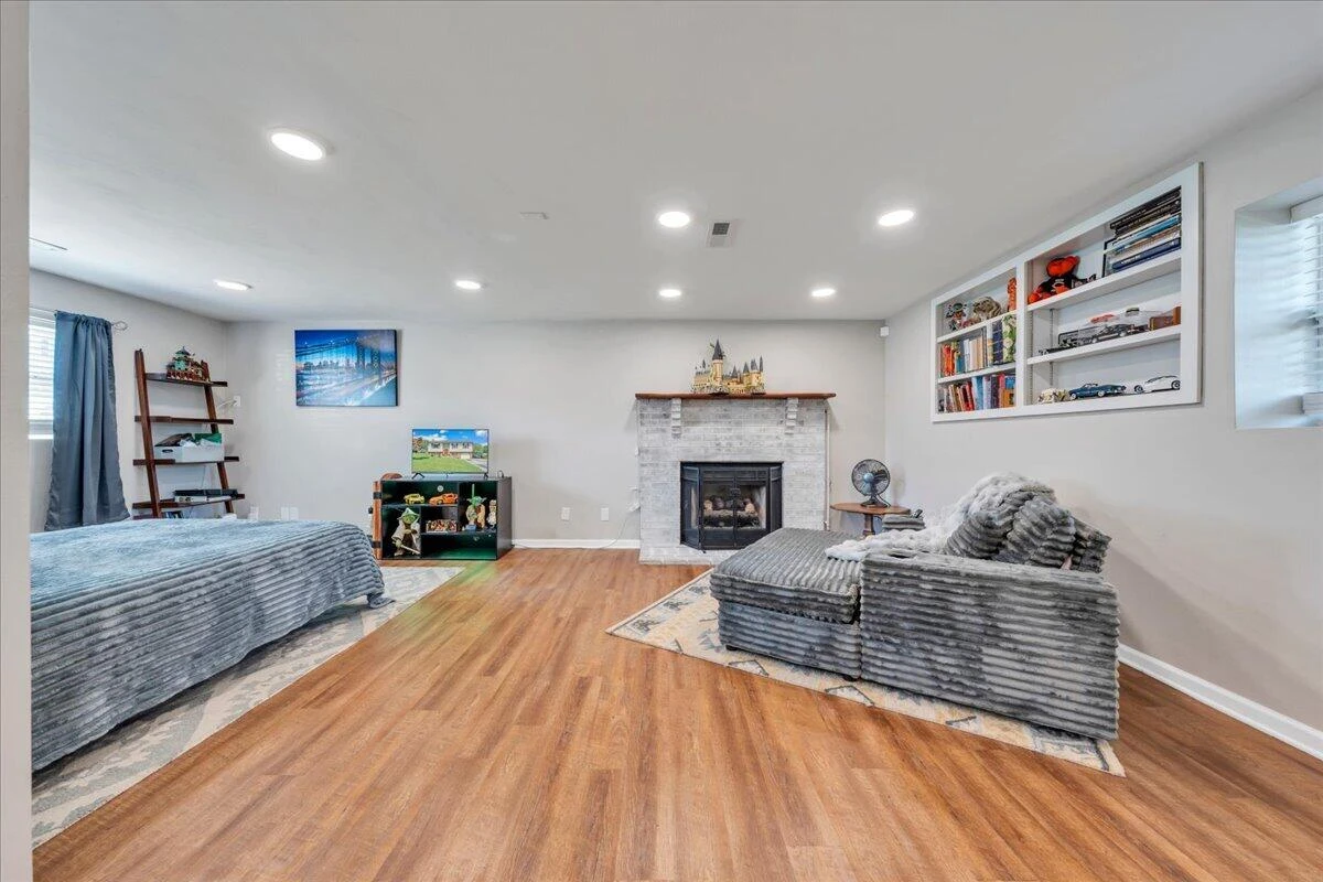 1104 Christy CIR - Photo 27
