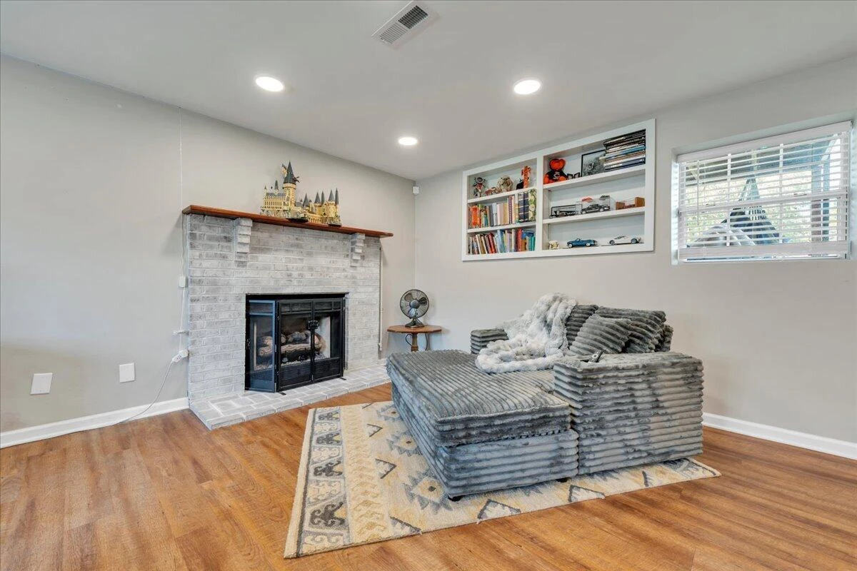 1104 Christy CIR - Photo 28