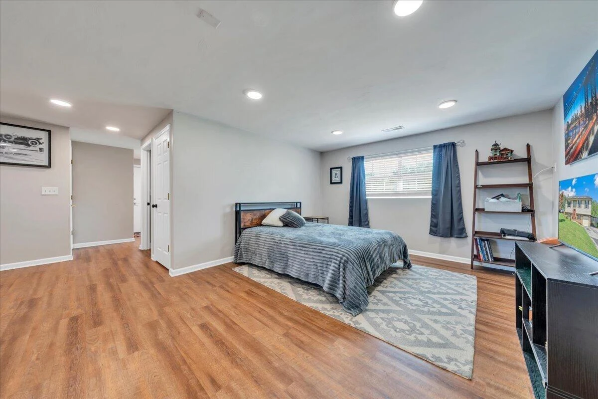 1104 Christy CIR - Photo 29