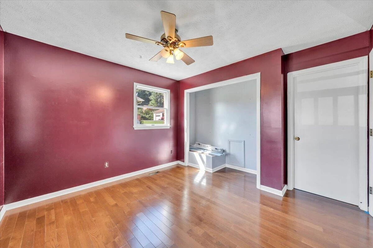 159 Highfield CIR - Photo 14