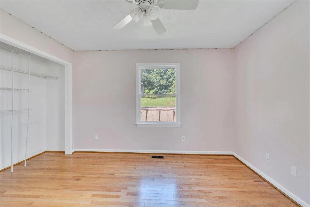 159 Highfield CIR - Photo 23