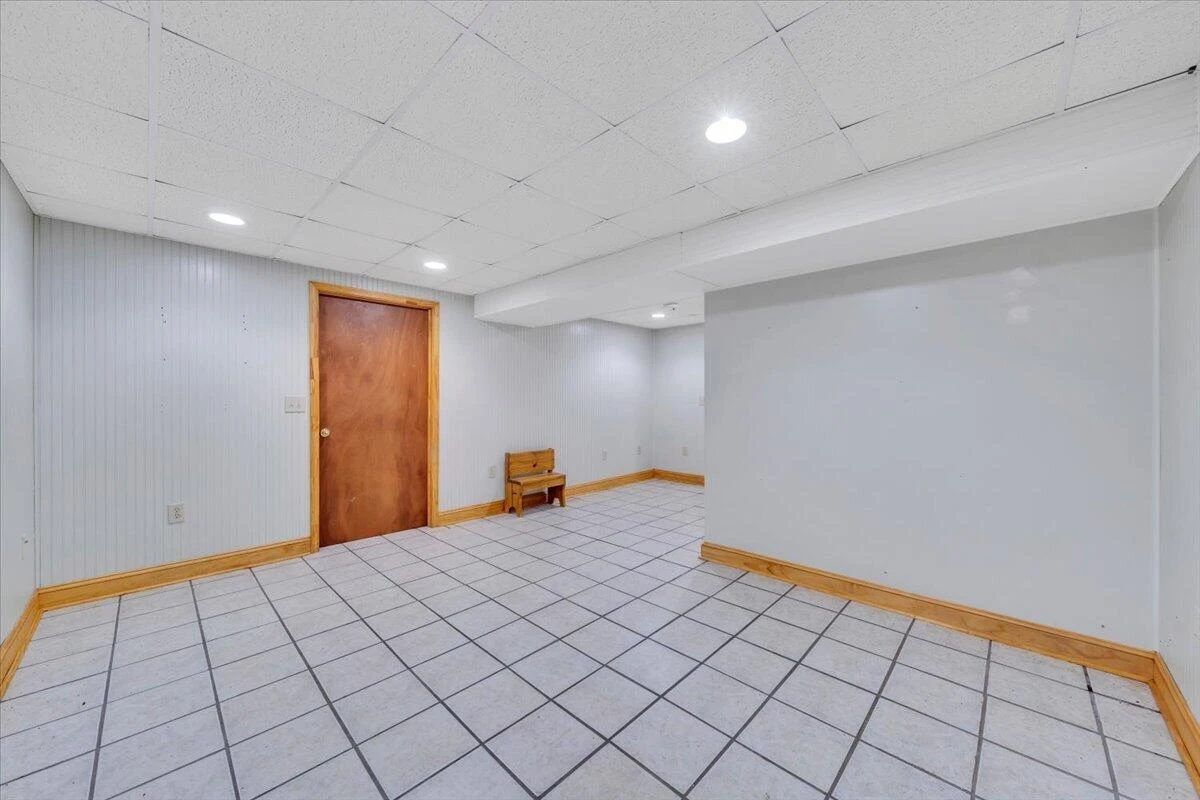 159 Highfield CIR - Photo 32