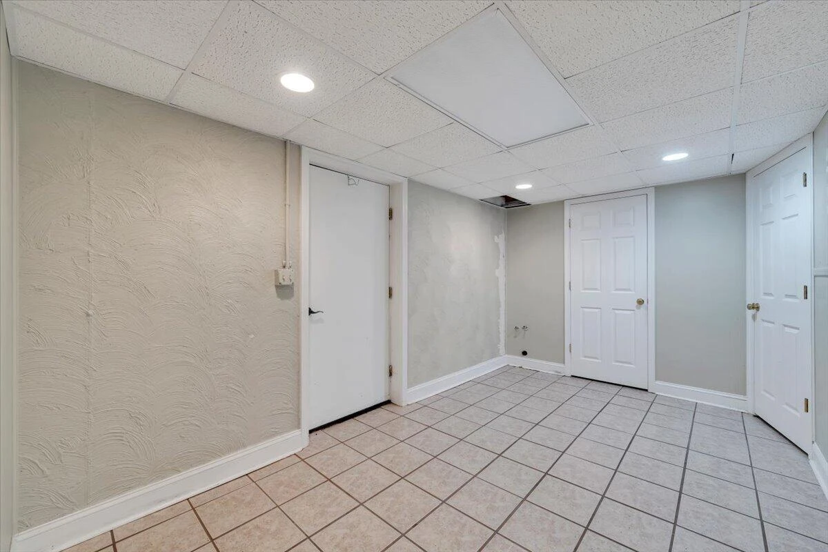 159 Highfield CIR - Photo 37