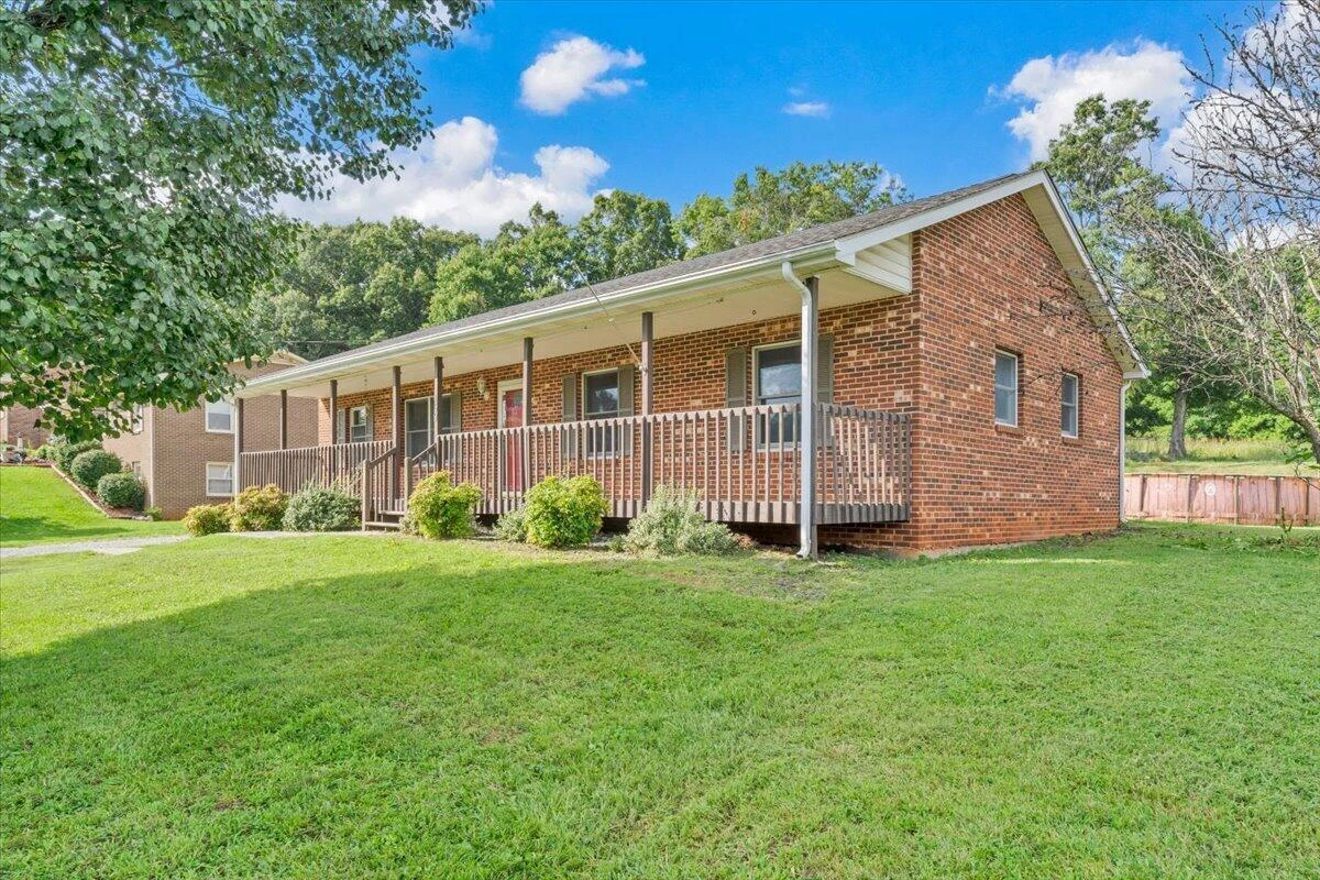159 Highfield CIR - Photo 52