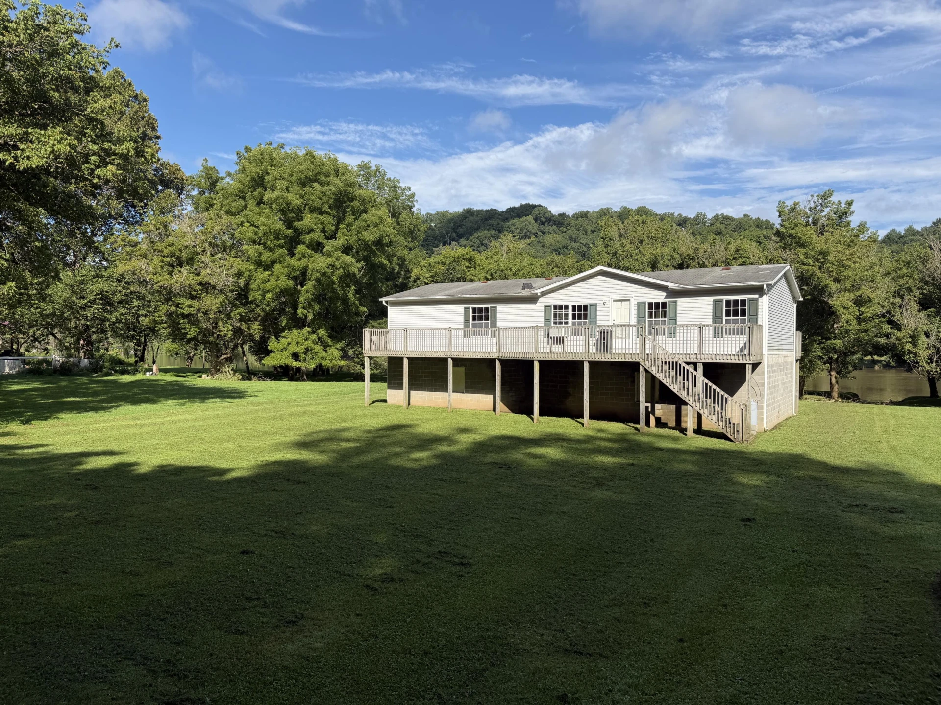 1777 Julia Simpkins RD