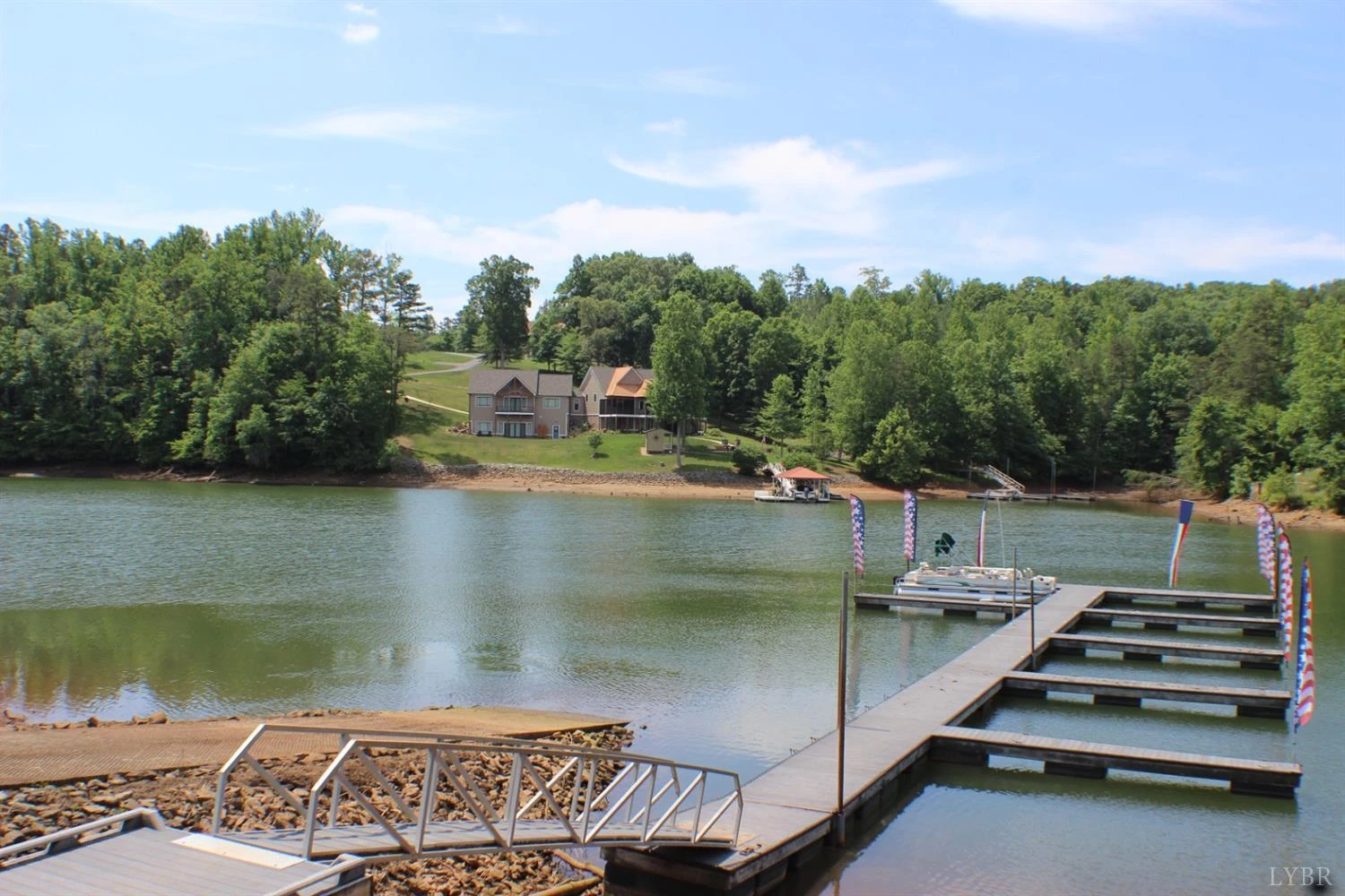 305 Runaway Bay RD - Photo 8