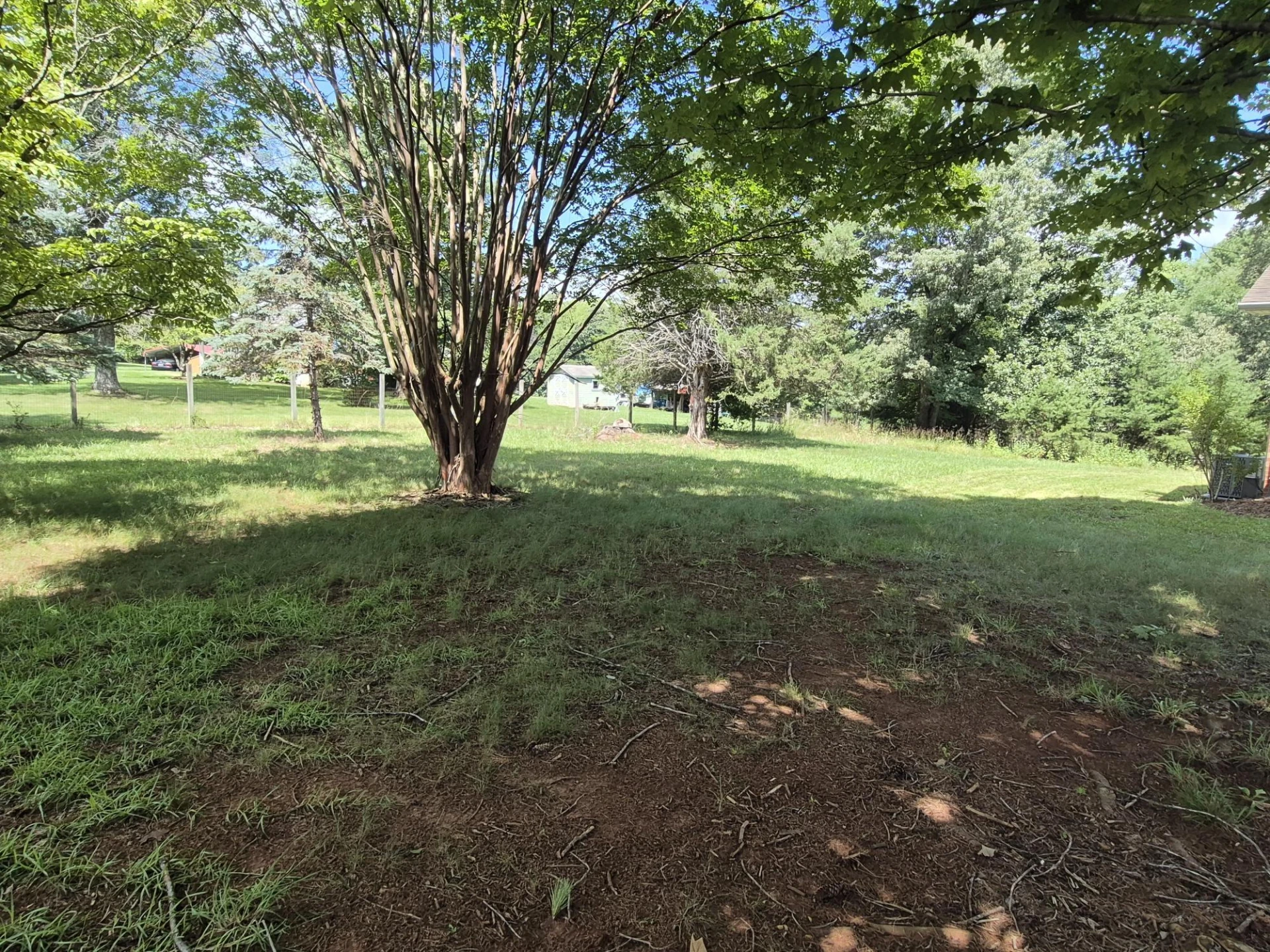 3015 Mcdaniel RD - Photo 3