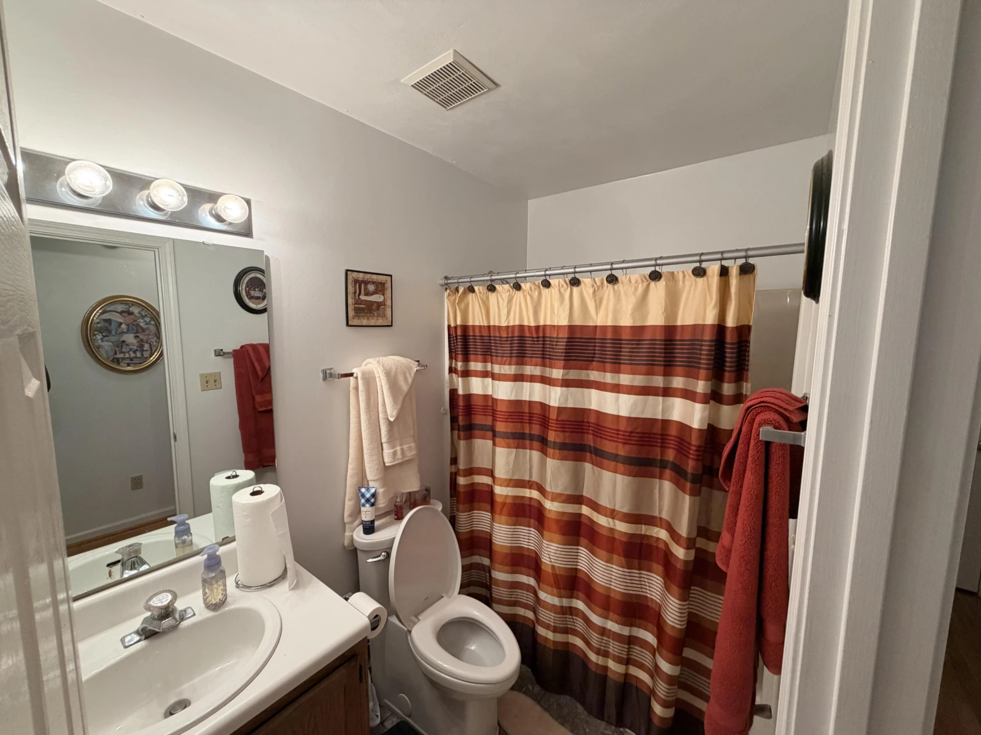 5711 Deputy DR - Photo 14