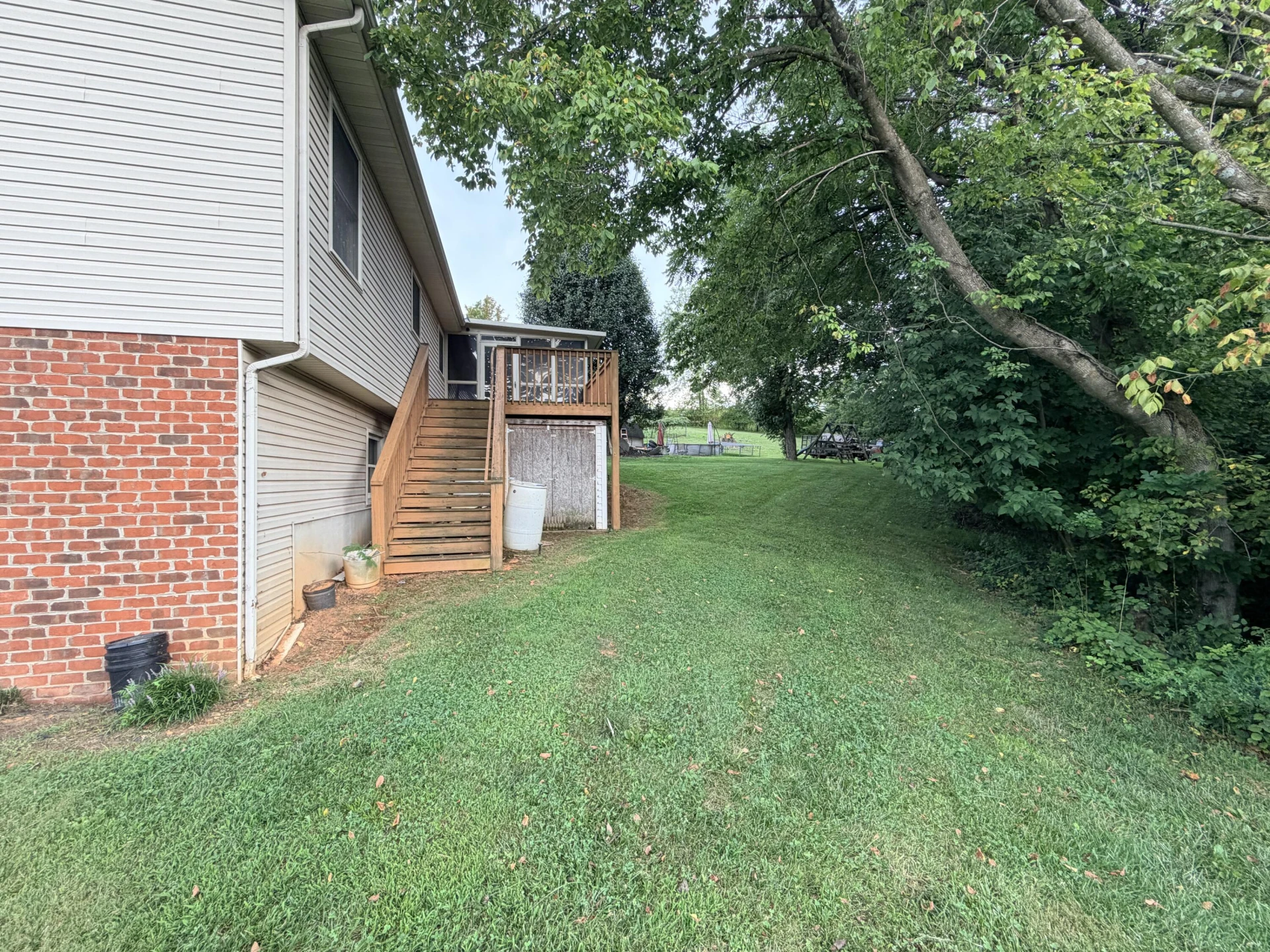 5711 Deputy DR - Photo 28