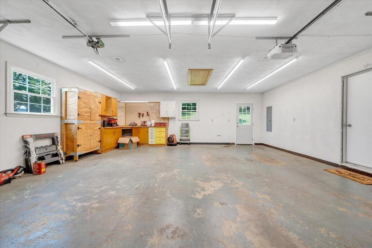 3702 Belle Ave NE AVE NE - Photo 28