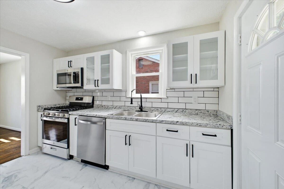 1418 22Nd ST NW - Photo 12