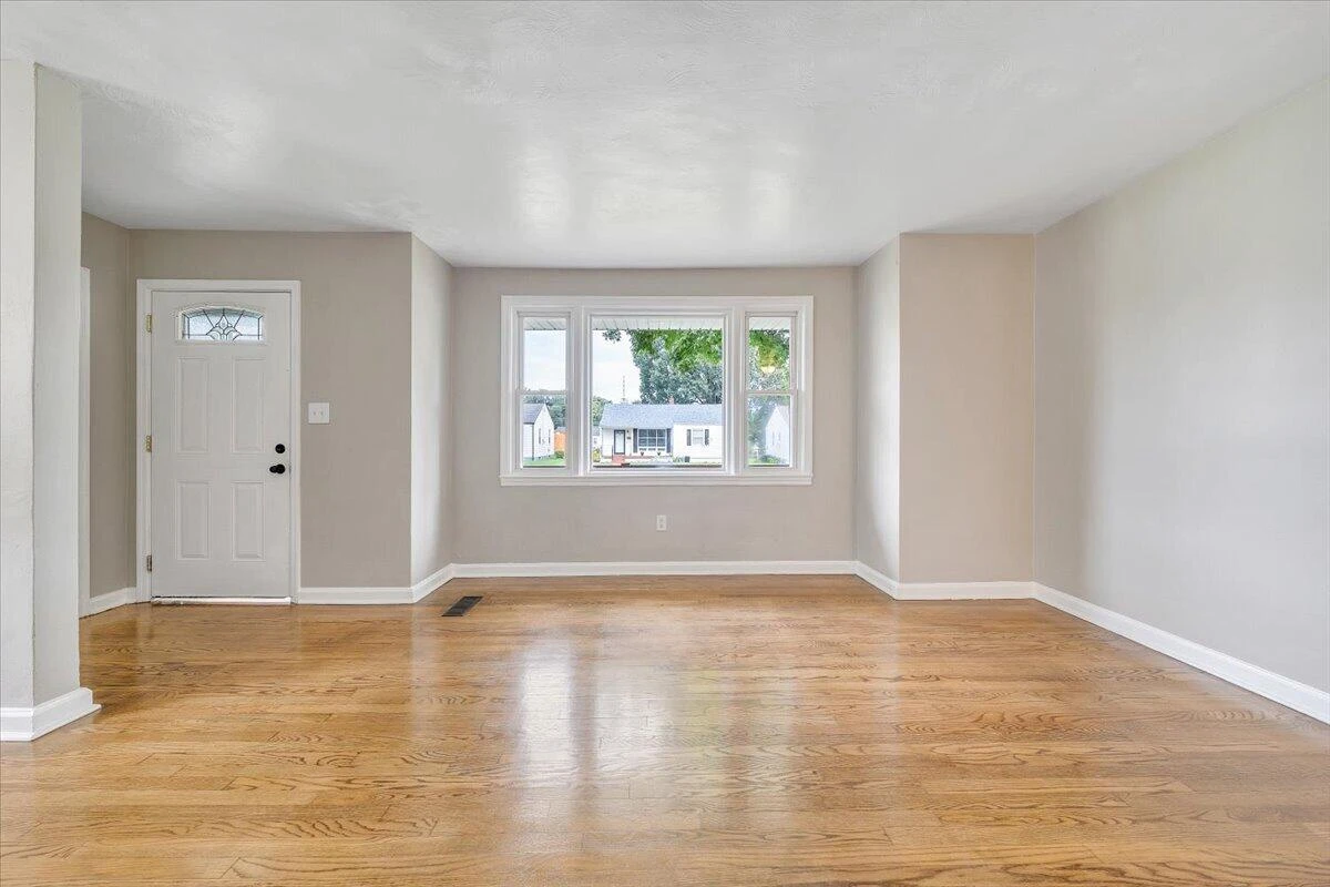 3321 Thurman AVE NW - Photo 9