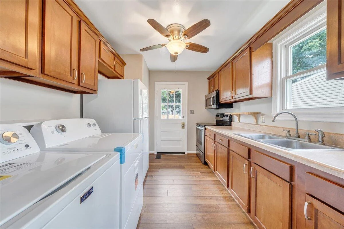 3321 Thurman AVE NW - Photo 12