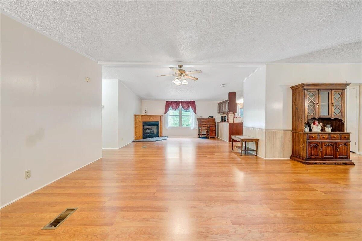 872 Hunters DR - Photo 7