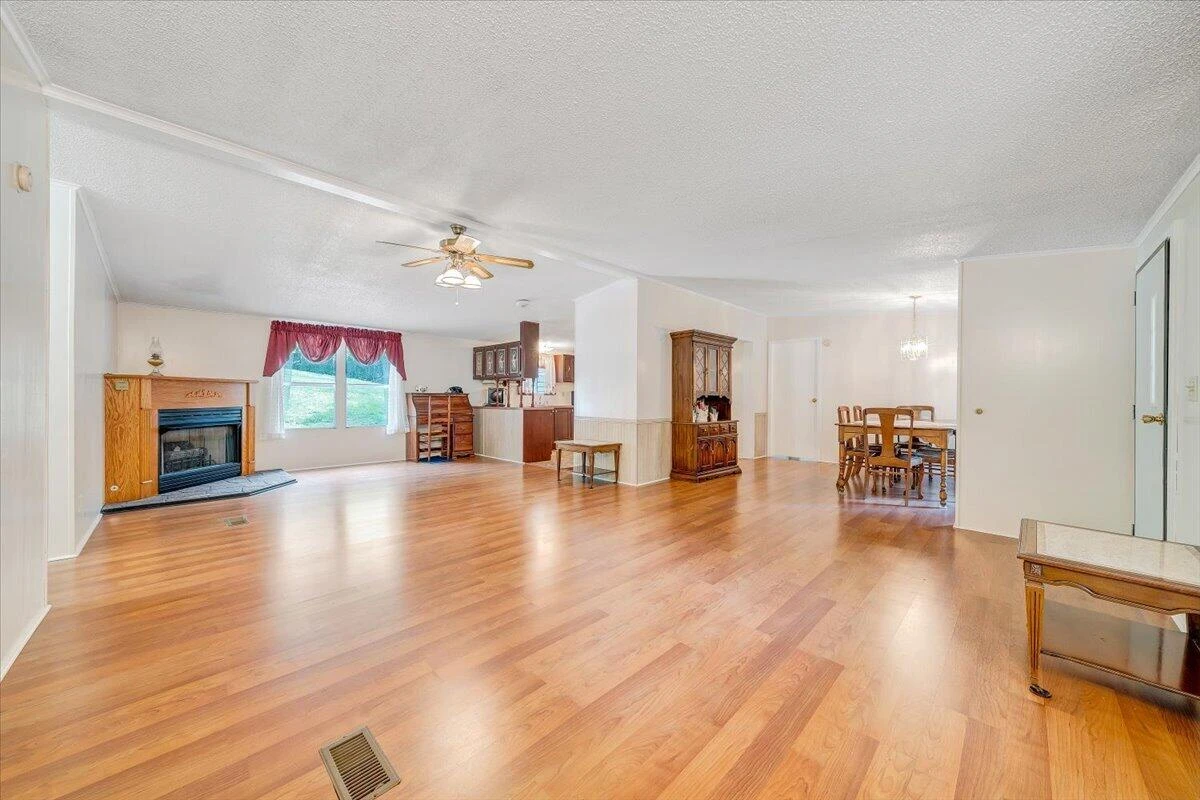 872 Hunters DR - Photo 8