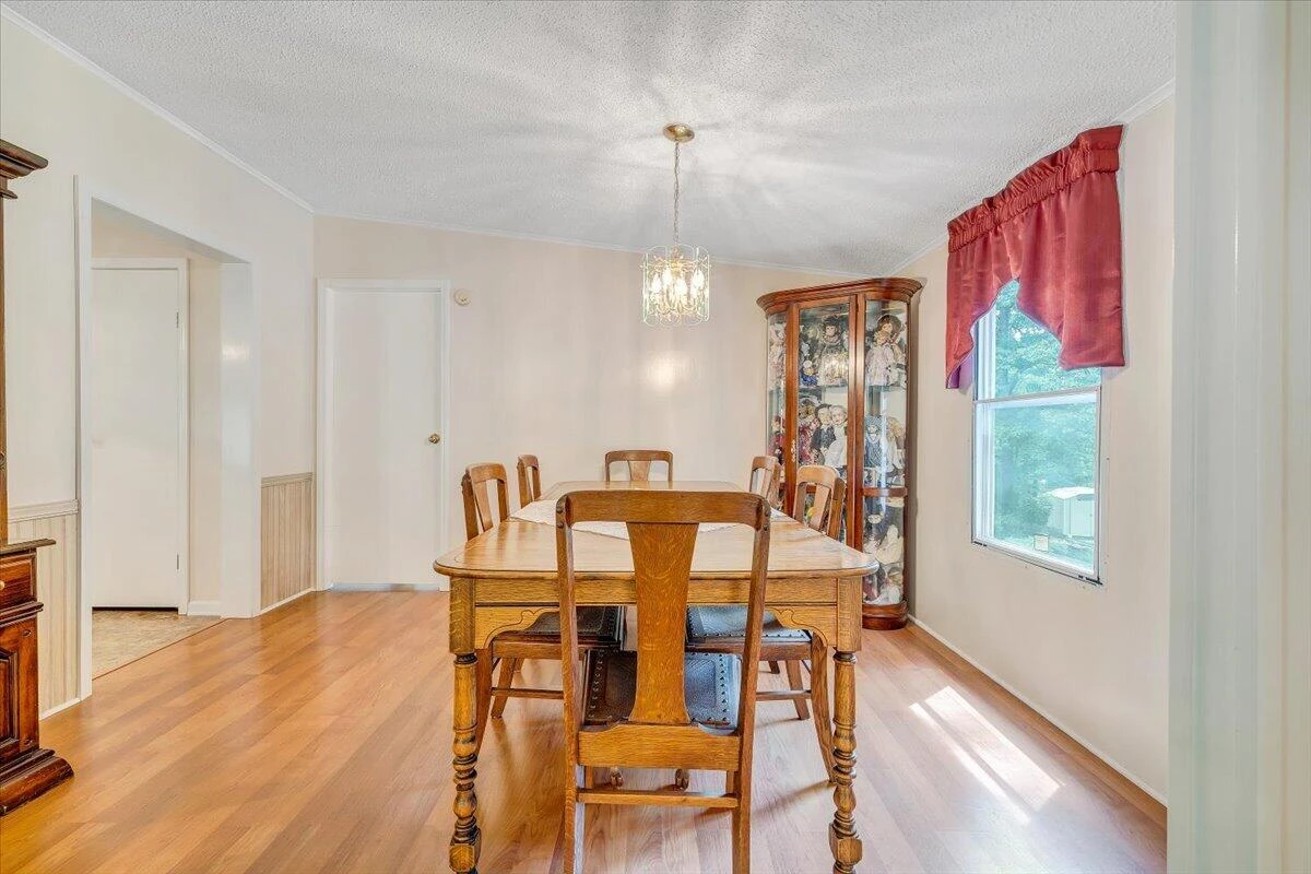 872 Hunters DR - Photo 9