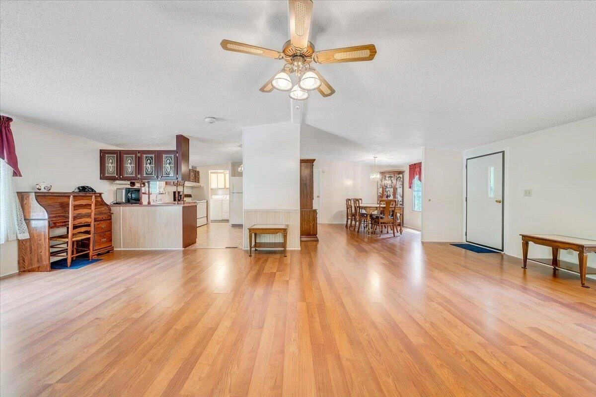 872 Hunters DR - Photo 11