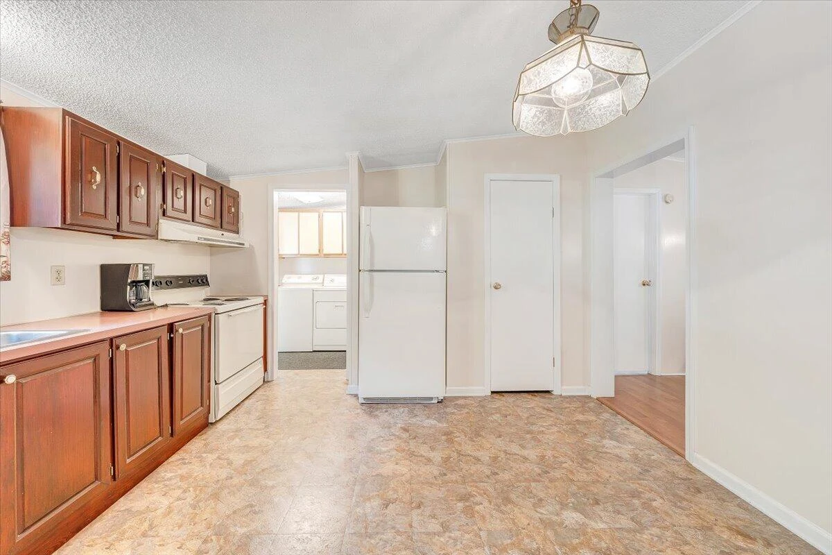 872 Hunters DR - Photo 12