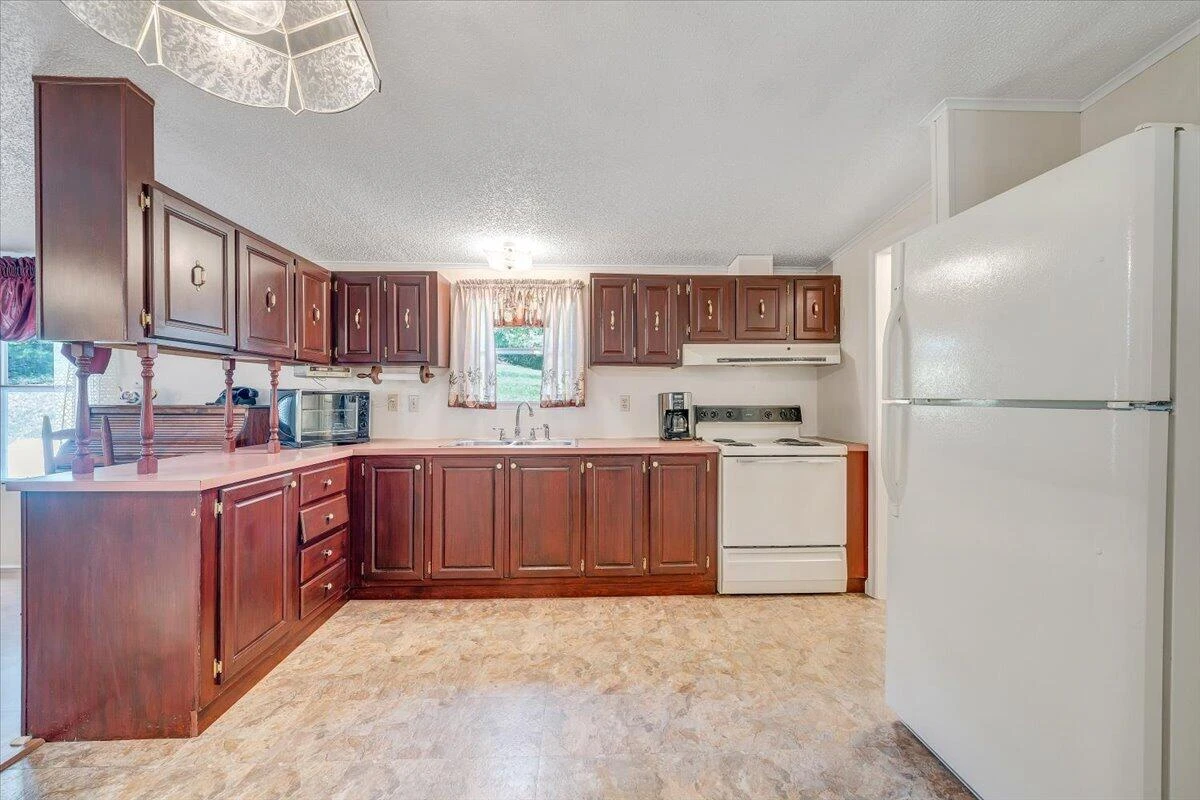 872 Hunters DR - Photo 14