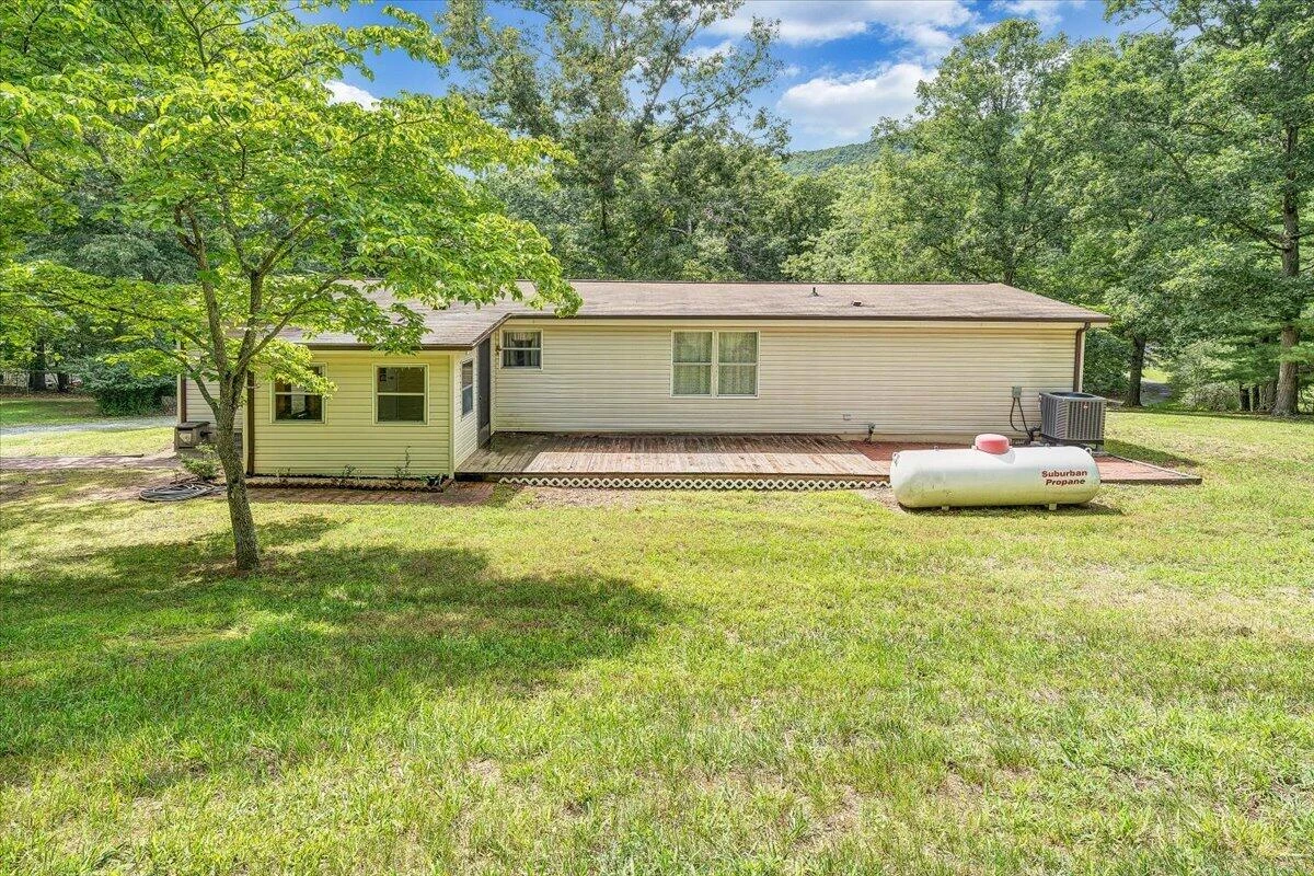 872 Hunters DR - Photo 30