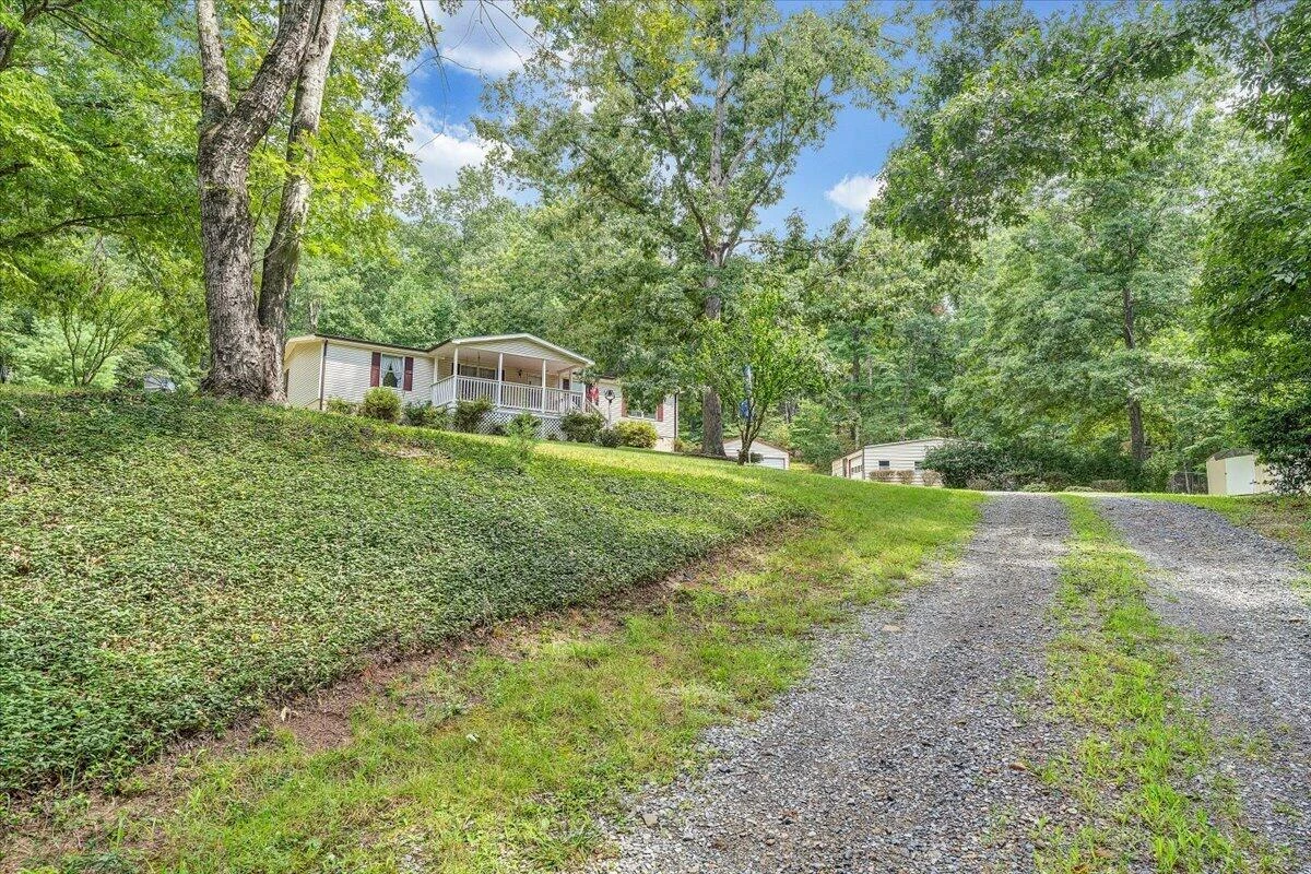 872 Hunters DR - Photo 35