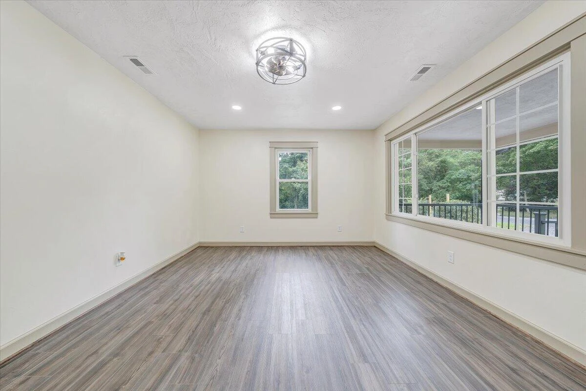97 Green Acres LN - Photo 4