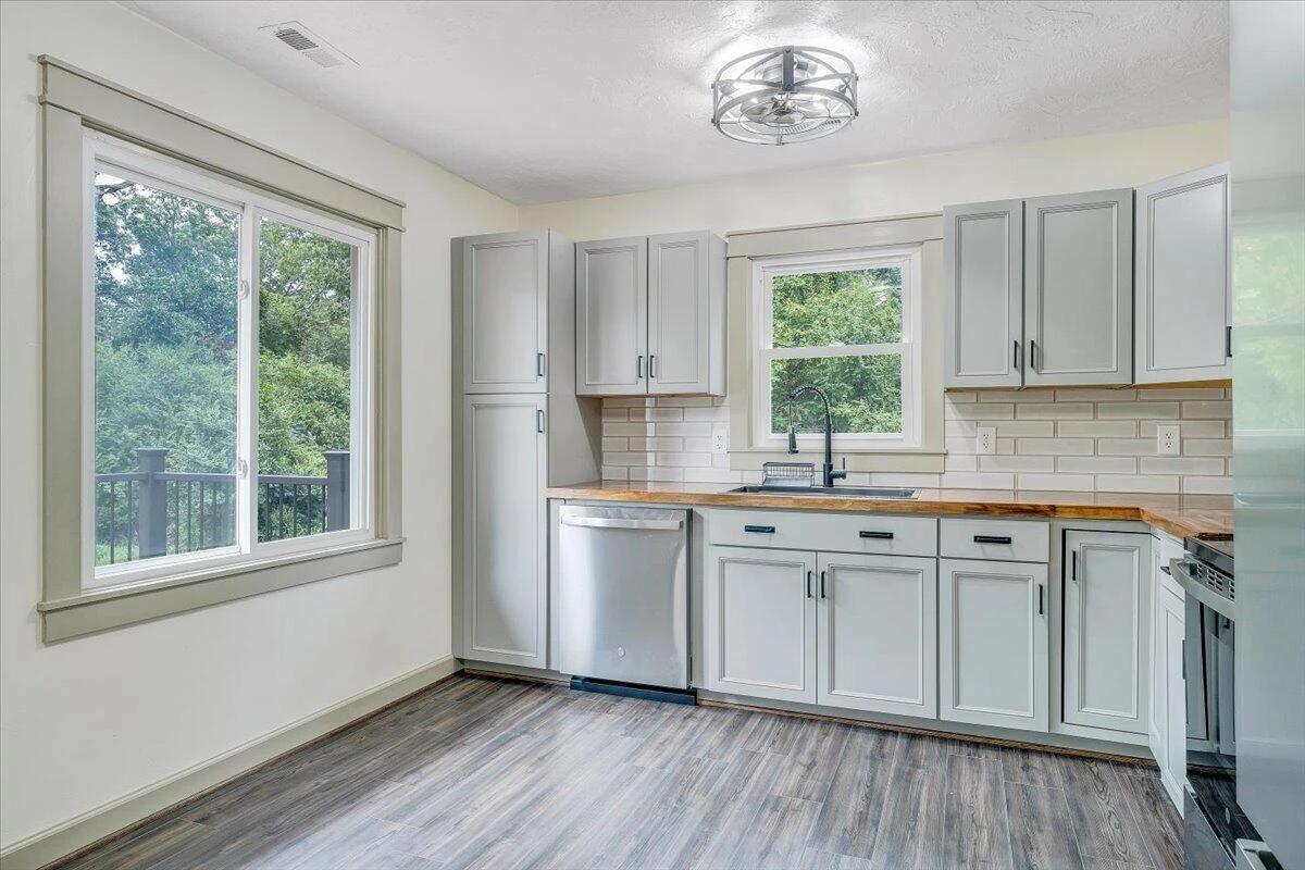 97 Green Acres LN - Photo 8