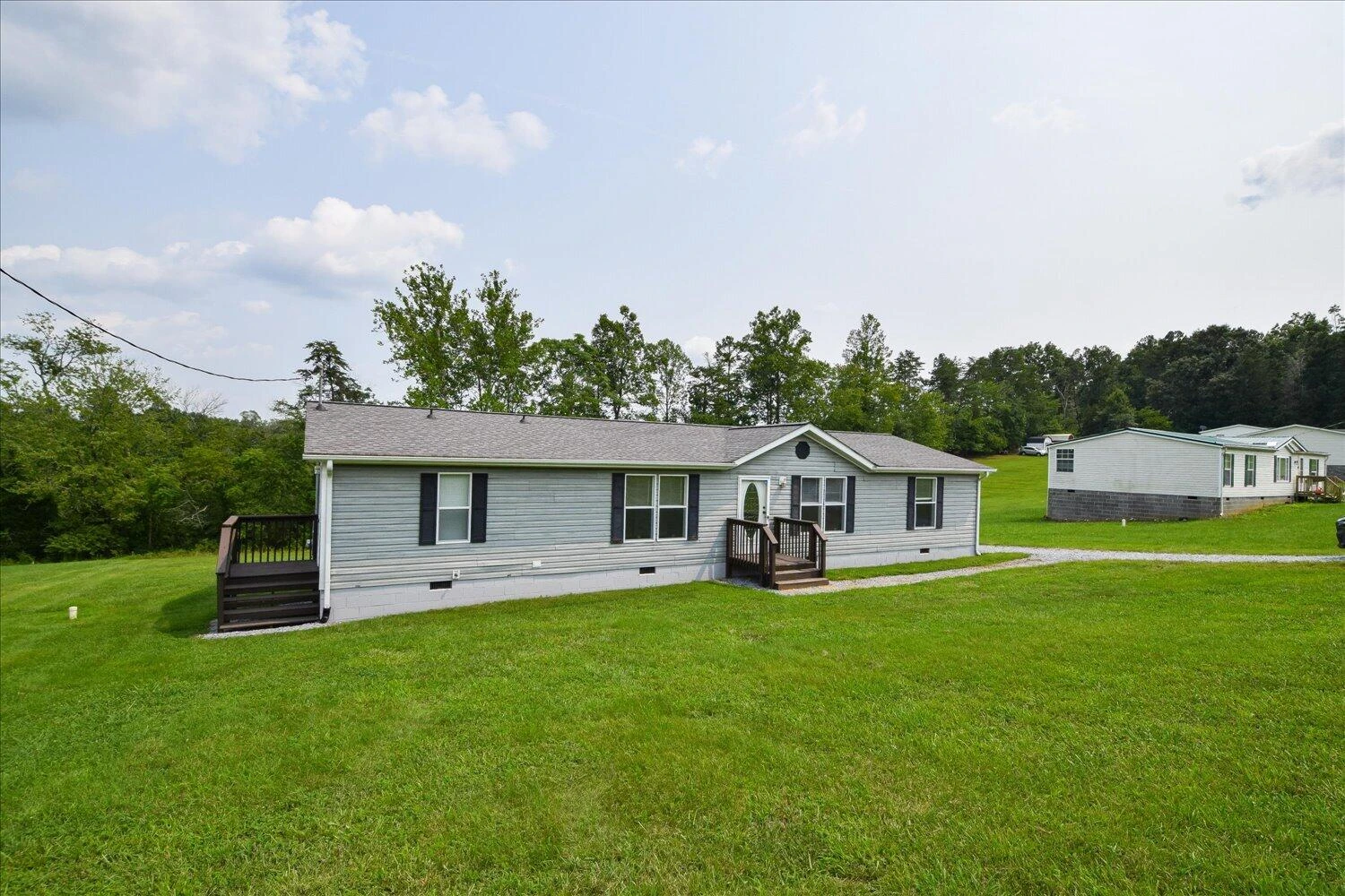 2392 Izaak Walton RD