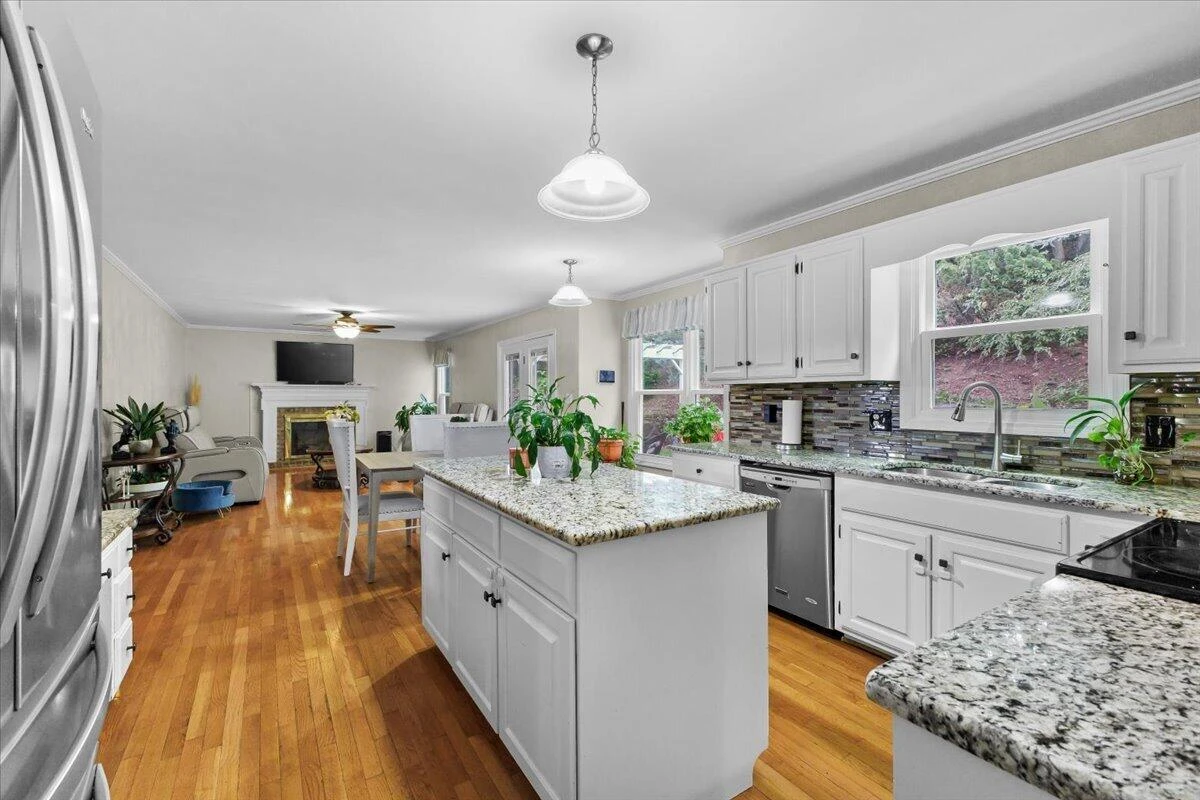 2138 Stone Mill DR - Photo 11