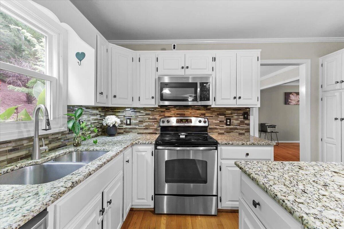 2138 Stone Mill DR - Photo 14